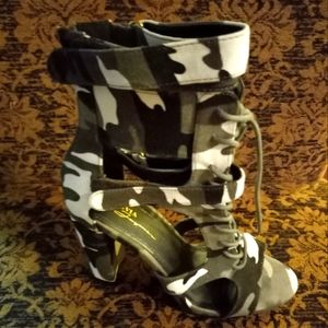 Sandal-Camo,